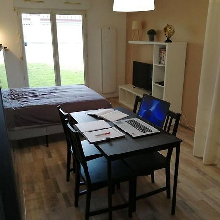 Studio 5 Min Du Centre Et De La Gare Yvetot Ngoại thất bức ảnh